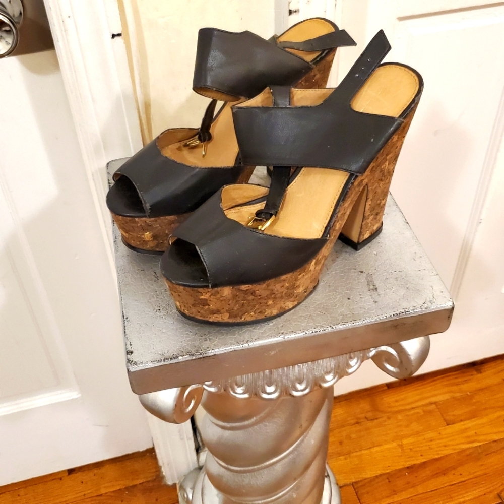 PLATFORM SHOES SIZE 10